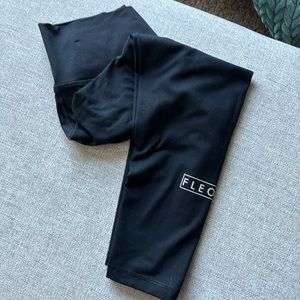 Fleo el toro 21” black leggings
